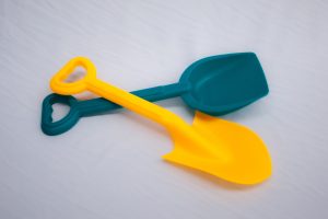 Alternative view of Spade and Shovel Set